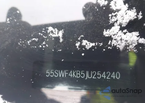 2018 Mercedes-Benz C 300 4Matic из США, поврежденный, VIN 55SWF4KB5JU254240